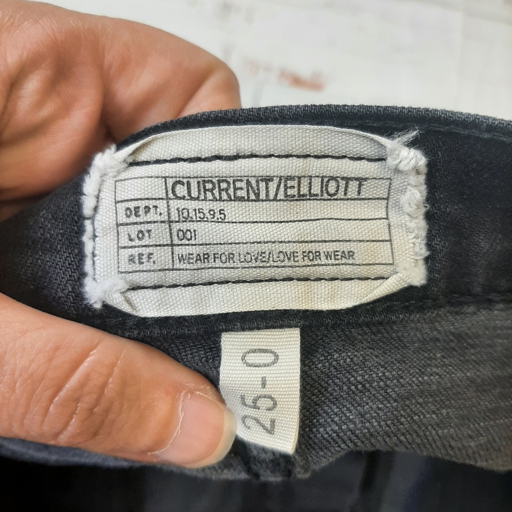 Current Elliott cropped straight townhouse jeans - Picture 9 of 11